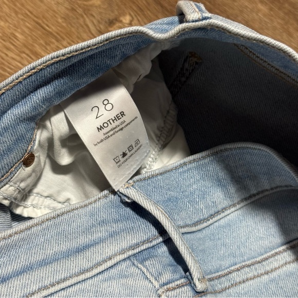 MOTHER Mid Rise Dazzler Crop Fray Sun Kissed Light Wash Jeans Sz28 Slim Straight - Picture 8 of 11